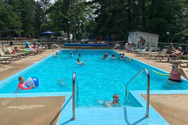 Solar Heated Pool Icon